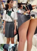 クリを撫でるだけで大量に潮ふく敏感ひよこ